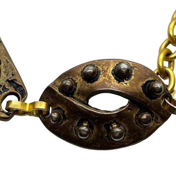 Brutalist Chain Metal Belt Abstract Faces Iron Giant Gold Silver Tone Aged Retro